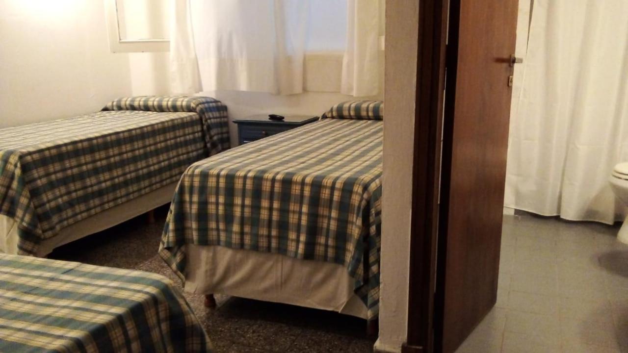 Hosteria Sajonia Villa Gesell Buitenkant foto