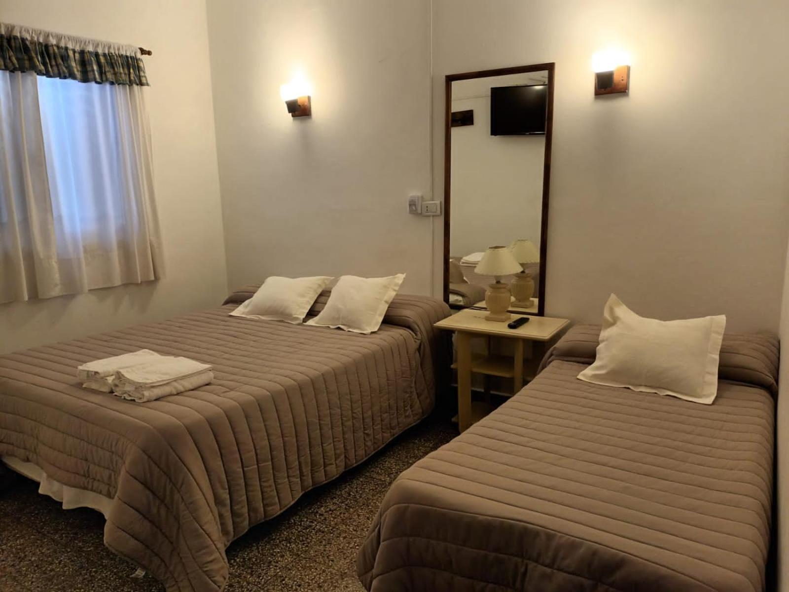 Hosteria Sajonia Villa Gesell Buitenkant foto